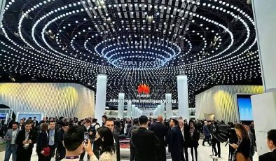 Huawei modaya yön veren ürünlerini Mobil Dünya Kongresi 2024’te tanıttı