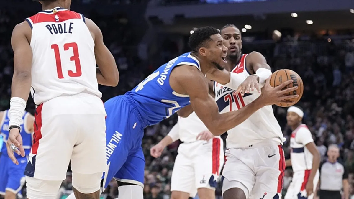 NBA’de Bucks, Antetokounmpo triple-double yaptı!