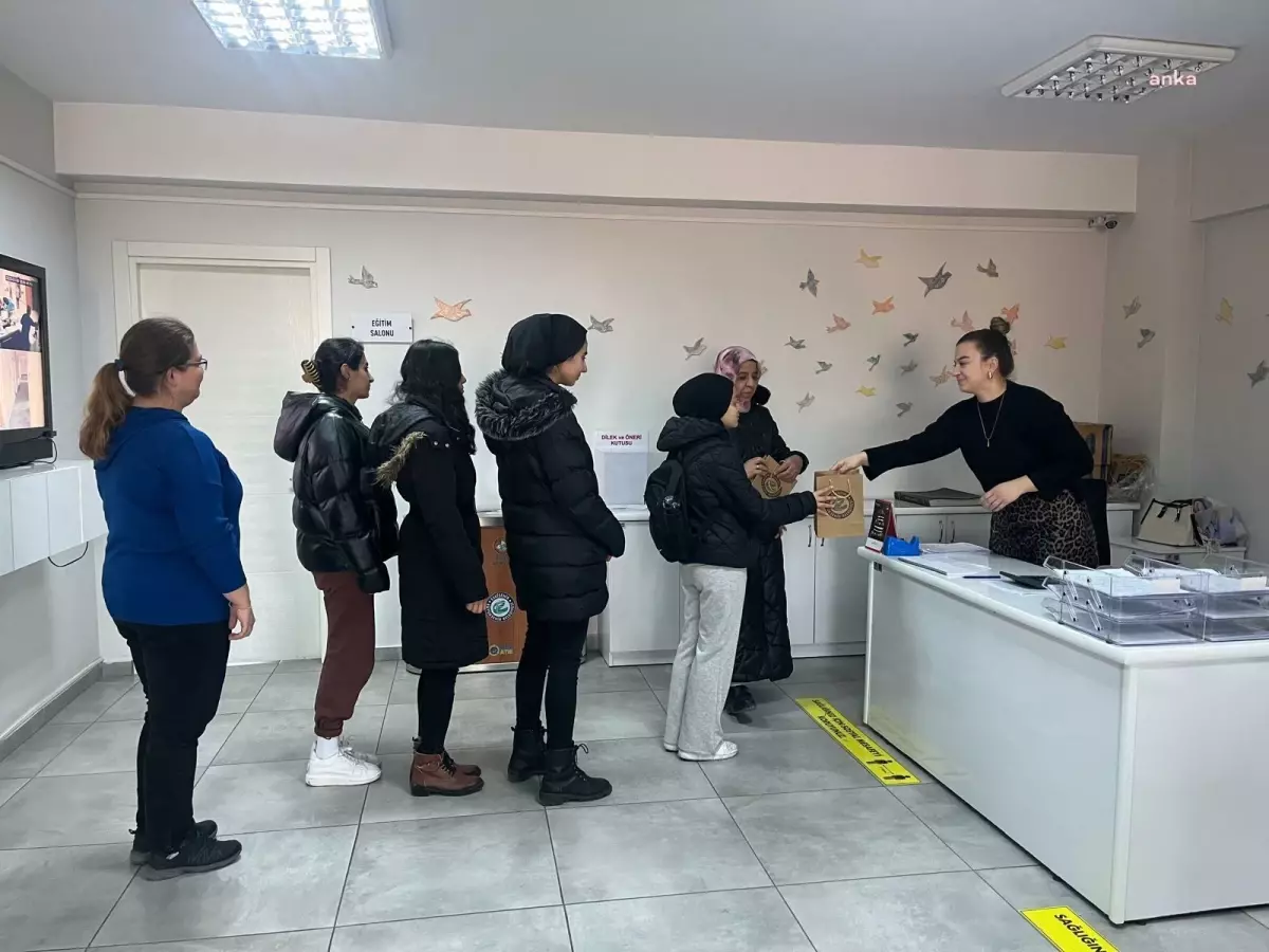Eskişehir Belediyesi’nden Kadınlara Ücretsiz Hijyenik Ped Desteği